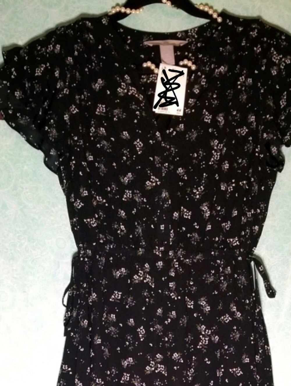 H&M Black Floral Short Sleeve Midi Dress